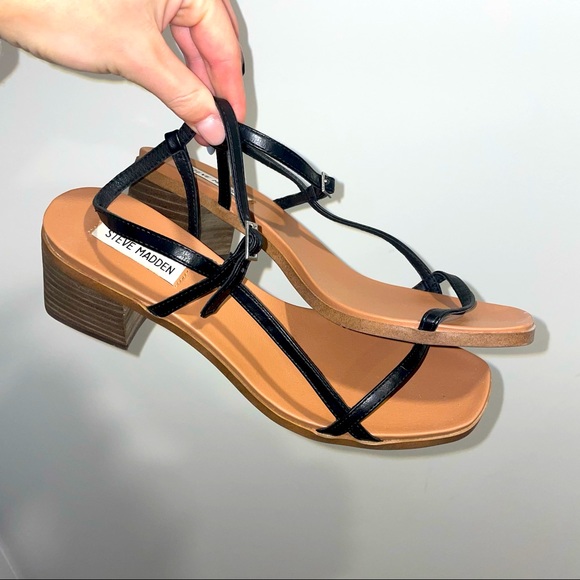 Steve Madden Wedge with black straps worn once - Picture 1 of 5